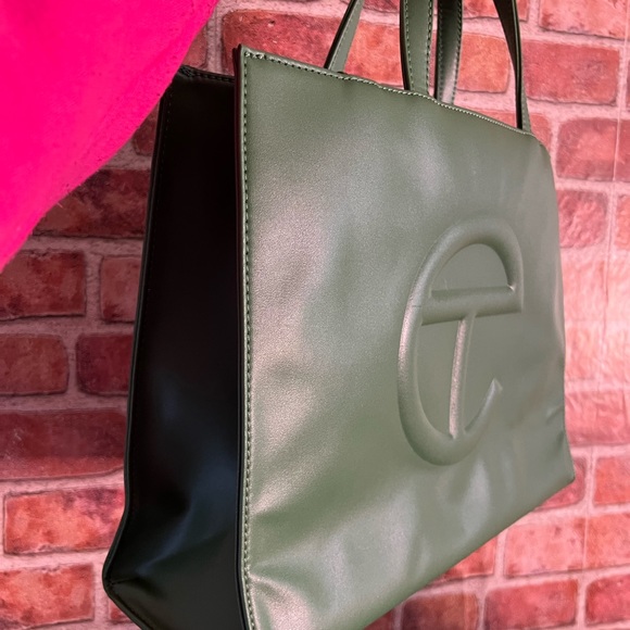 Medium Leaf Green Telfar. Perfect for ALL seasons. - Picture 3 of 3